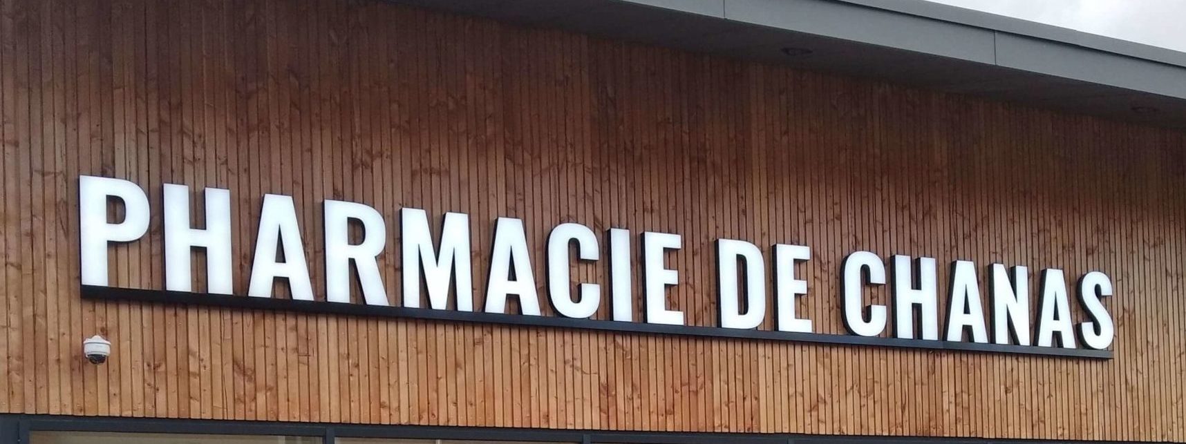 Devanture pharmacie de Chanas